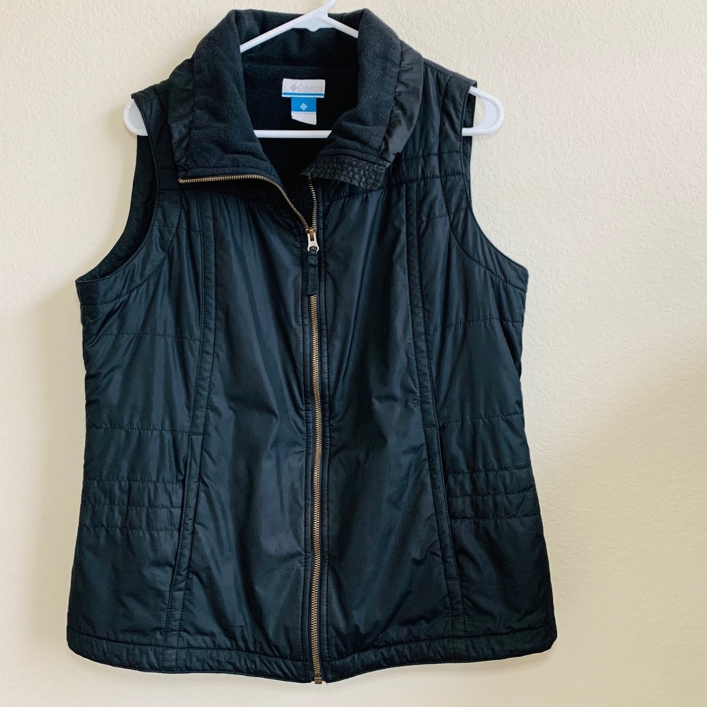 Columbia Vest size LG
